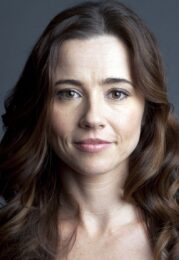 Linda Cardellini